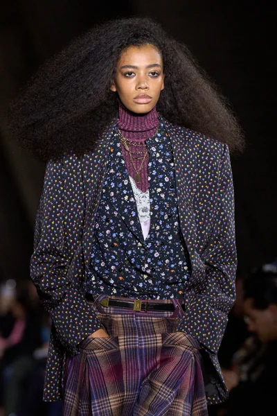 Look 33